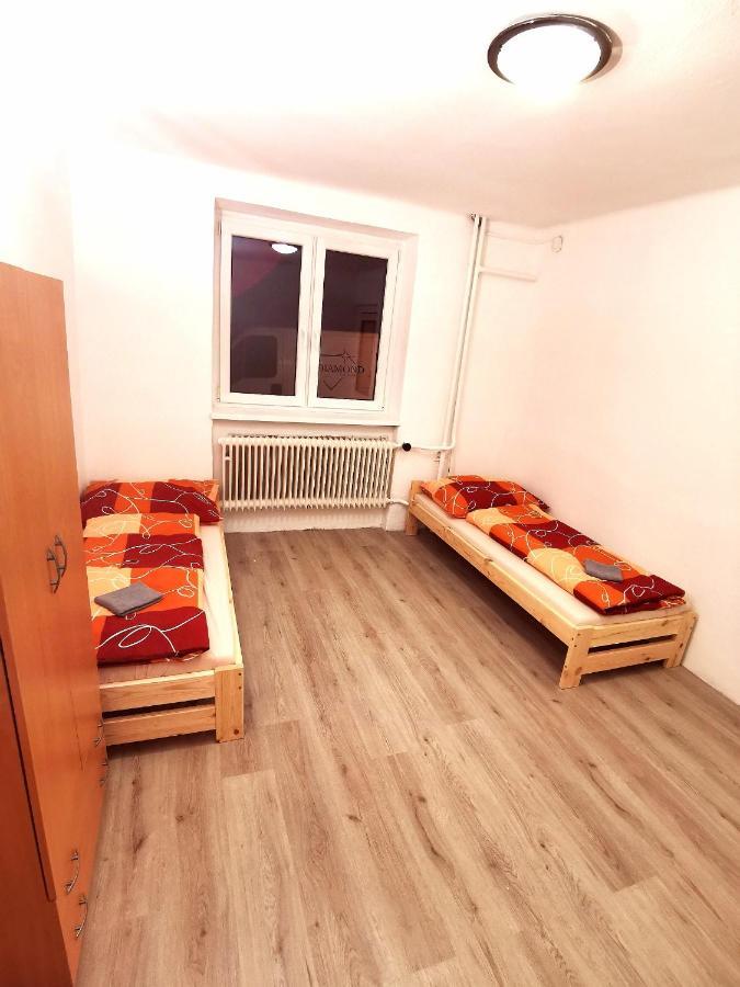 Diamond House Appartement Brezno Buitenkant foto