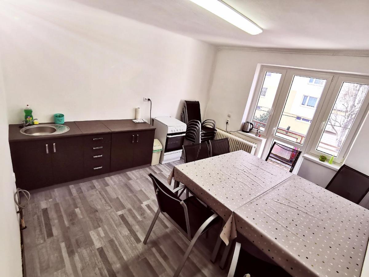Diamond House Appartement Brezno Buitenkant foto
