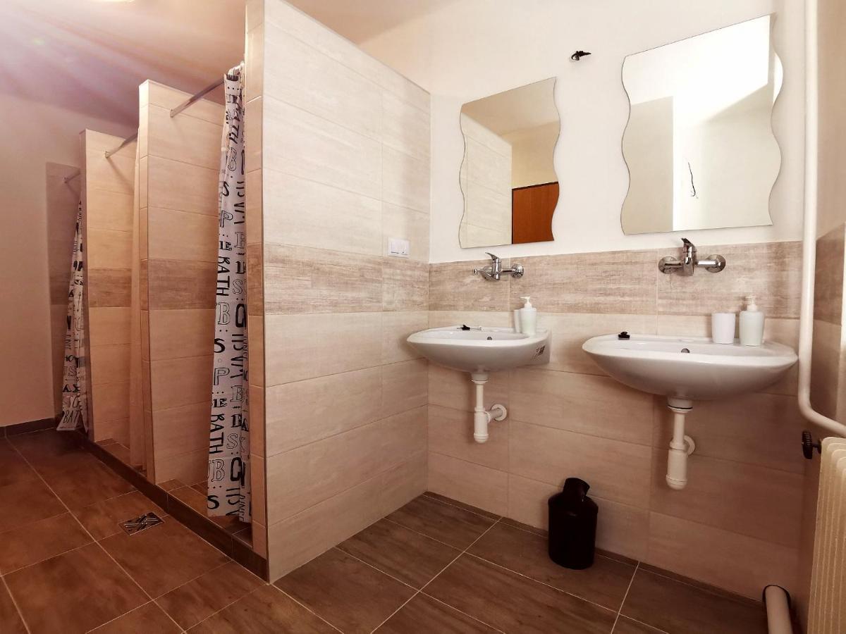 Diamond House Appartement Brezno Buitenkant foto